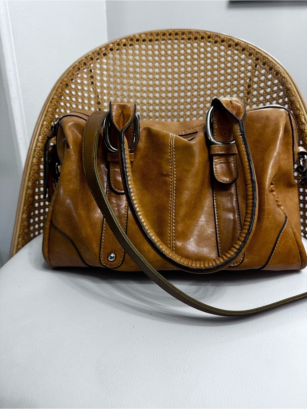 Mondami leather satchel